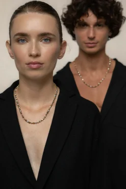 Collier Milton