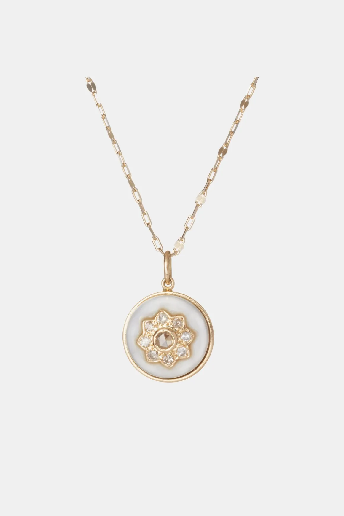 Collier Snow